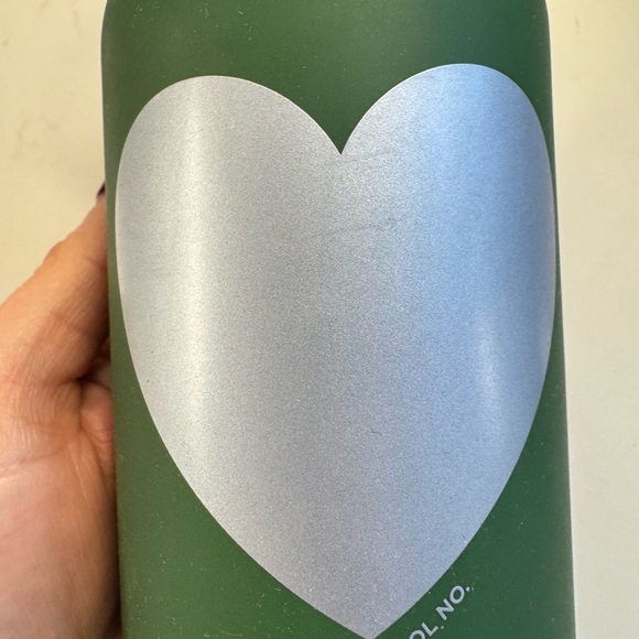 bkr Olive Green Bottle with Silver Heart - Picture 6 of 11